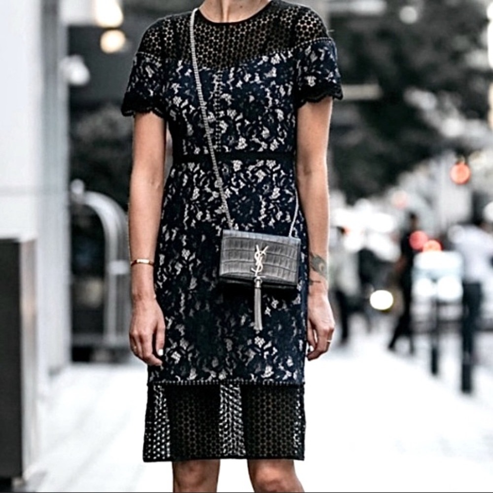 CLUB MONACO